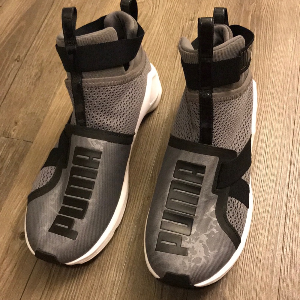 High top puma’s like new